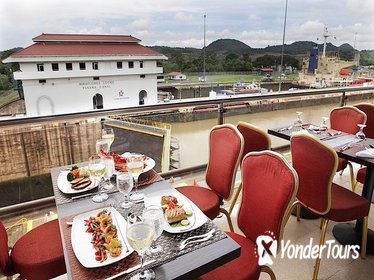 Panama Canal Dining Experience: Lunch at International Miraflores Restaurant