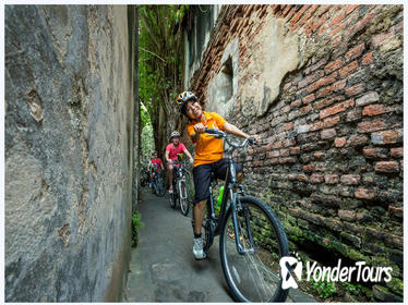 Past and Present Bike Tour of Bangkok