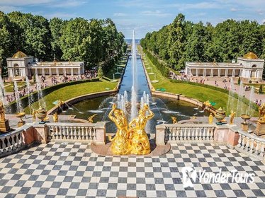 Peterhof Palace and Park Private Tour with Boat Ride