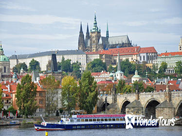 Prague Half-Day City Tour Including Vltava River Cruise