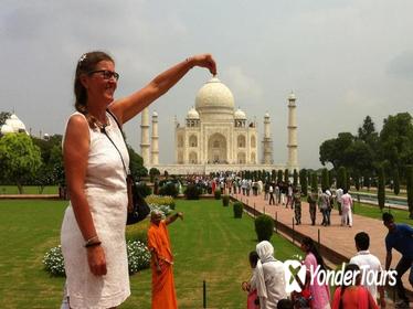 Private 2 Days Sunrise Taj Mahal Agra tour with Meal Hotel and Flight