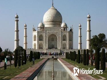 Private 3-Day Tour to Delhi Agra and Jaipur from Pune with One-Way Flight