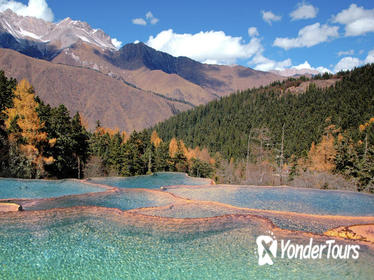 Private 4-Day Jiuzhaigou and Huanglong National Parks Tour from Chengdu