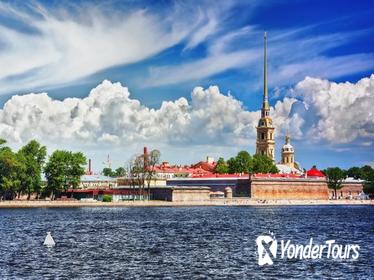 Private 4-Hour Grand Tour of Saint Petersburg with Complimentary Faberge Museum Tickets
