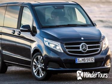 Private Chauffeured Minivan at Your Disposal in London for 4 Hours