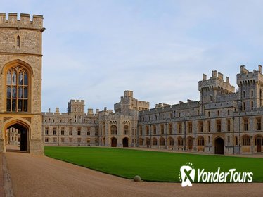 Private Chauffeured Vehicle to Windsor Castle from London