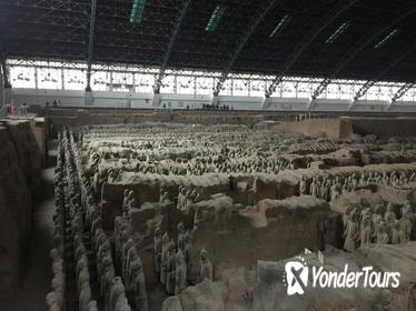 Private Cultural Tour: Big Wild Goose Pagoda, Terracotta Warriors and Tang Dynasty Show in Xi'an