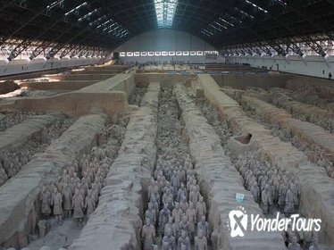 Private Day Tour of Xi'an Terracotta Warriors and Hanyangling Museum