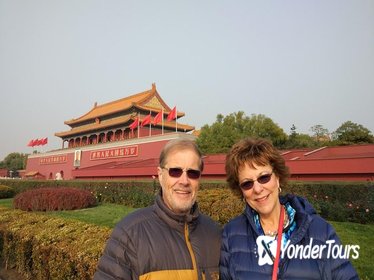 Private Day Tour to Tiananmen Square, Forbidden City and Hutong by Public Transportation