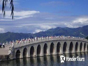 Private Day Tour: Mutianyu Great Wall and Summer Palace or Hutong Tour