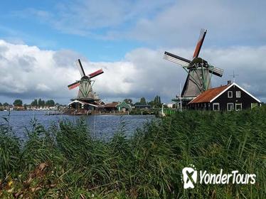 Private Day Trip from Amsterdam to Zaanse Schans Windmills, Volendam, and Marken