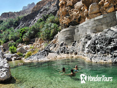 Private Day Trip of Oman's Wadis from Muscat