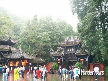Private Day Trip to Dujiangyan Irrigation System and Mount Qingcheng from Chengdu