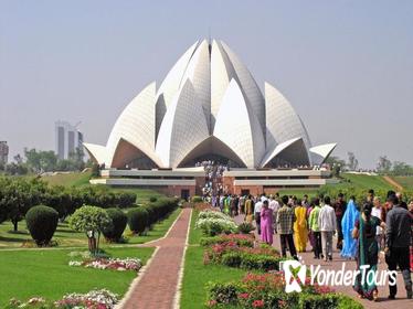 Private Delhi tour with Lotus Temple, ISKCON and Connaught Place with Dinner