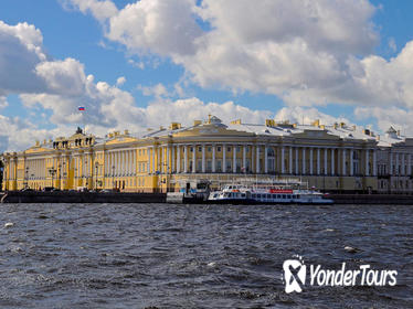 Private Evening Canal Cruise in St. Petersburg