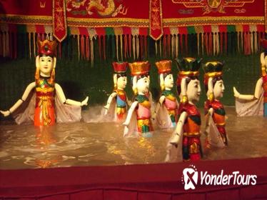 Private Evening Cyclo Tour in Hanoi with Water Puppet Show