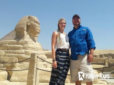 Private Full Day Tour of Giza Pyramids and Egyptian Museum from Cairo