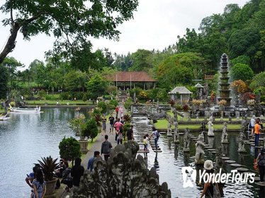 Private Full Day Tour of Tirta Gangga and Virgin Beach