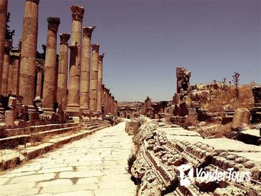 Private Full Day Tour to Jerash with Citadel and Roman Theater from Dead Sea