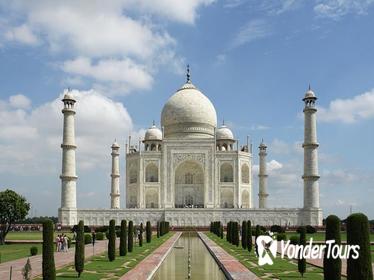 Private Full-Day Agra Tour from Delhi with Lunch