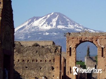 Private Full-Day Tour of Naples and Pompei from Rome
