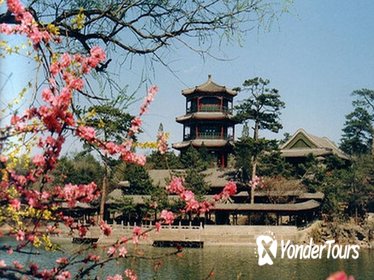 Private Full-Day Tour to Summer Palace Mountain Resort in Chengde And Jinshanling Great Wall From Beijing