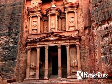 Private Full-Day Trip To Petra And Wadi Rum