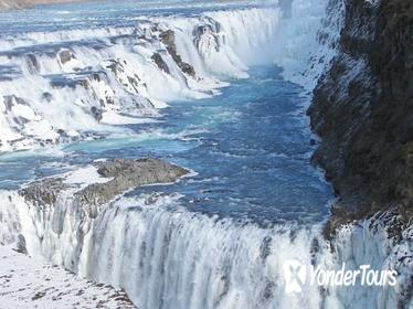 Private Golden Circle Day Trip including Bathing Experience at the Secret Lagoon from Reykjavik