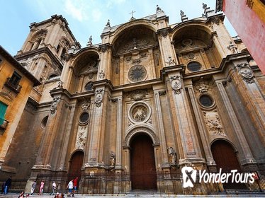 Private Guided Walking Tour in Granada