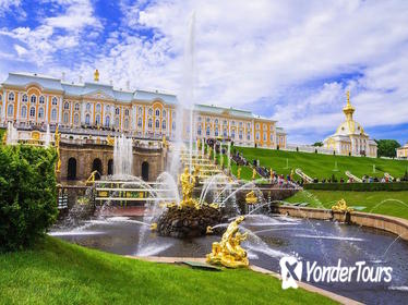 Private Half Day Tour to Peterhof by Hydrofoil from St Petersburg