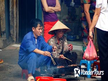 Private Hanoi Street Food Tour and Water Puppet Show