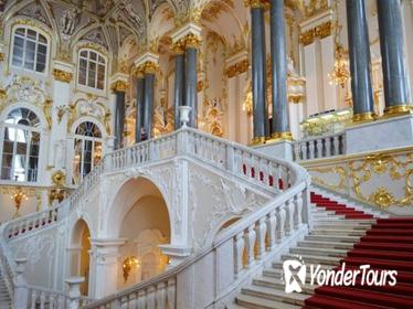 Private Hermitage State Museum with Faberge Halls Tour and 3-Course Traditional Russian Lunch in St. Petersburg