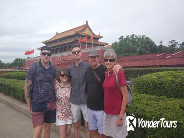 Private Layover Tour: Mutianyu Great Wall, Tiananmen Square, and Forbidden City