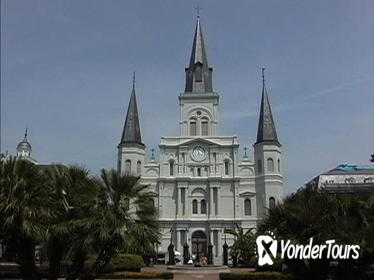 Private New Orleans City Tour with Destrehan Plantation Tour