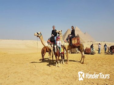Private Over-Day visiting the Giza Plateau