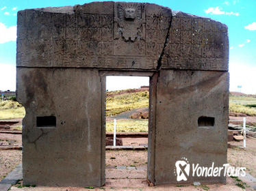 Private Tour from Puno to Tiwanaku