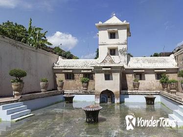 Private Tour in Yogyakarta: Kraton Sultan Palace, Water Castle and Kota Gede