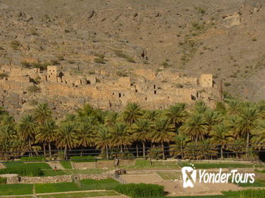 Private Tour to Misfat Al Abreyeen and Jebel Shams Private Tour to Misfat Al Abreyeen and Jebel Shams