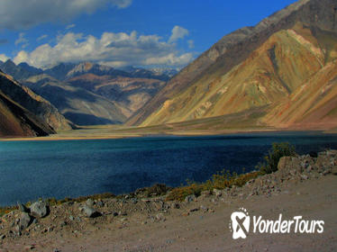 Private Tour: Cajón del Maipo with Lunch and Wine from Santiago