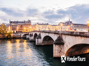 Private Tour: Explore Your Favorite Neighborhood in Paris
