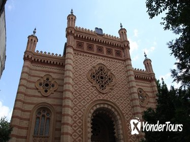 Private Tour: Jewish Bucharest Walking Tour Private Tour: Jewish Bucharest Walking Tour
