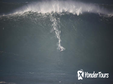Private Tour: Nazare Big Waves from Lisbon
