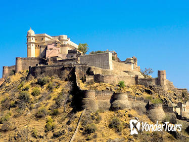 Private Tour: Ranakpur and Kumbhalgarh Fort Day Tour from Udaipur