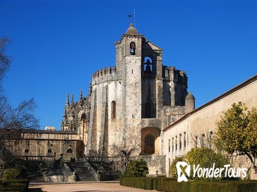 Private Tour: Tomar, Batalha, and Alcobaça Monasteries from Lisbon