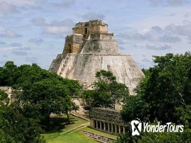 Private Tour: Uxmal and Sotuta de Peon from Merida Private Tour: Uxmal and Sotuta de Peon from Merida