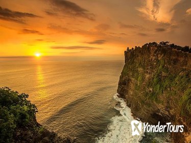 Private tour:Beaches,Uluwatu Temple,Kecak Dance with Sunset,and Seafood Barbecue