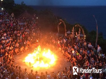 Private Uluwatu Temple and Kecak Fire Dance Evening Tour with Dinner