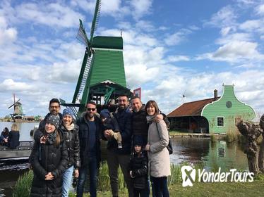 Private Windmills Day Trip in Volendam, Marken and Edam