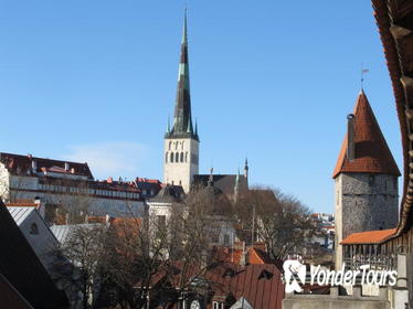 Private: 5-hour Best of Tallinn Tour with Marzipan Painting and Town Wall Visit