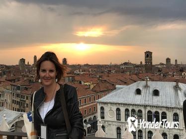 PROSECCO WINE EXPERIENCE IN THE HIDDEN VENICE WITH SOMMELIER CHIARA
